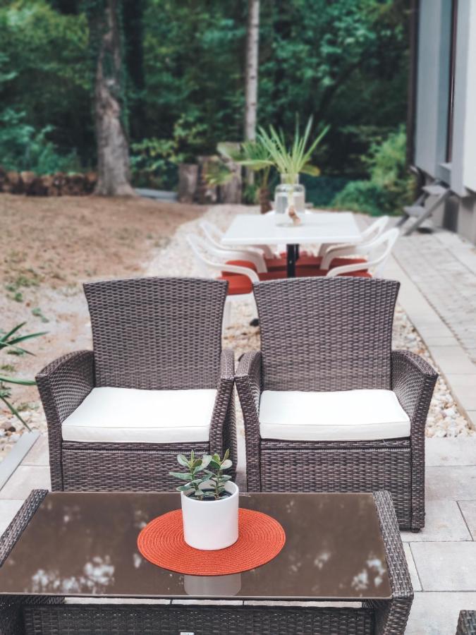Villa-Apartments Bognar Velika Экстерьер фото